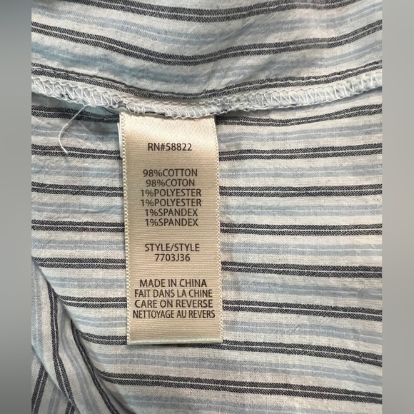 🛍️MAX STUDIO Blue and white stripe casual top size XS - Picture 10 of 13